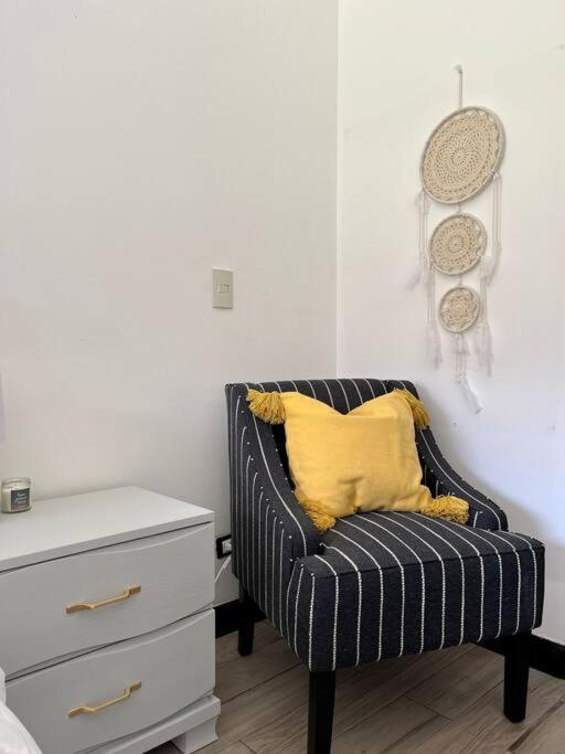 Cr Mariposa Rentals Lakeview Penthouse With Office Space, Pool, Gym, Tennis Санта Ана Екстериор снимка