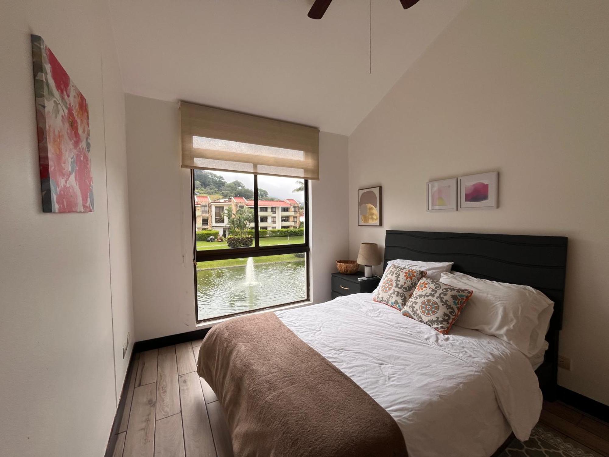 Cr Mariposa Rentals Lakeview Penthouse With Office Space, Pool, Gym, Tennis Санта Ана Екстериор снимка